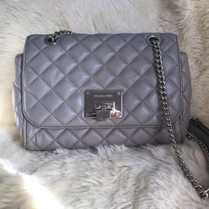 Michael Kors Vivianne Quilted Leather Shoulder Bag